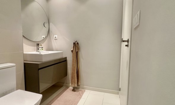 Resale - Apartment - Orihuela Costa - Villamartín