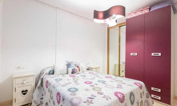 Resale - Apartment - Torrevieja - Parque de las Naciones