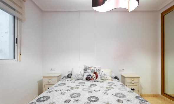 Resale - Apartment - Torrevieja - Parque de las Naciones