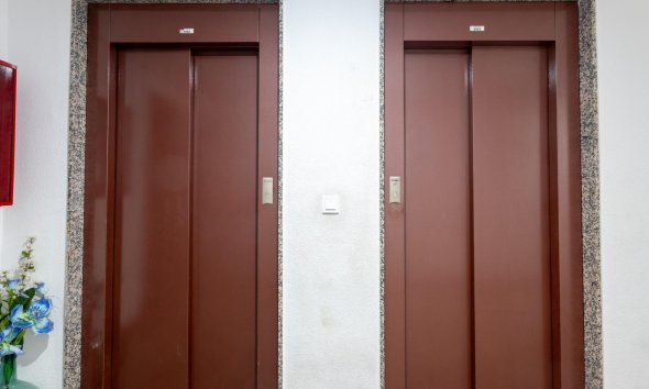 Resale - Apartment - Torrevieja - Parque de las Naciones