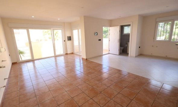 Resale - Villa - Orihuela Costa - Villamartín-Las Filipinas