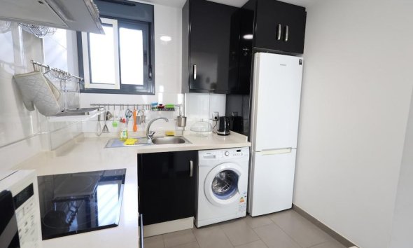 Resale - Bungalow - Orihuela Costa - La Zenia