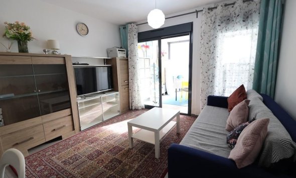 Resale - Bungalow - Orihuela Costa - La Zenia