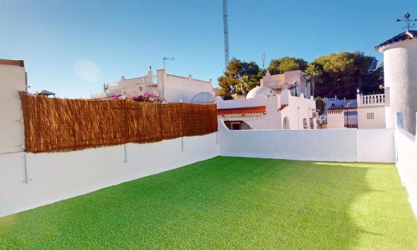 Resale - Bungalow - Orihuela Costa - Villamartin
