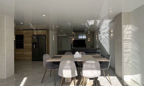 Resale - Villa - Orihuela Costa - Los Altos