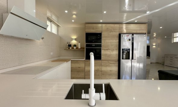 Resale - Villa - Orihuela Costa - Los Altos