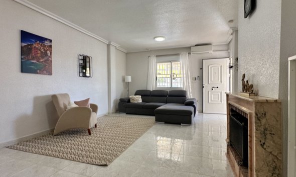 Resale - Villa - Orihuela Costa - Los Altos