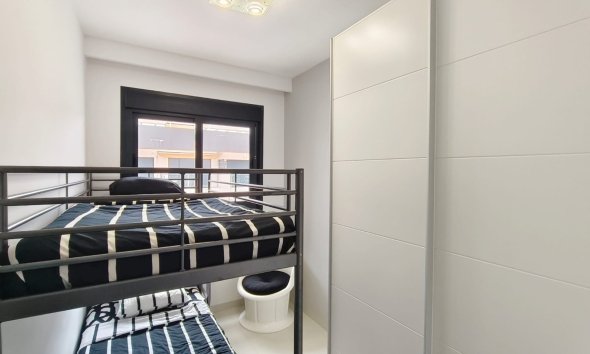 Resale - Apartment - Orihuela Costa - Mil Palmeras