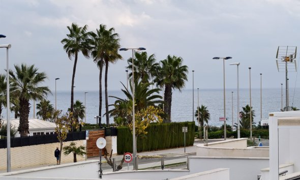 Resale - Apartment - Orihuela Costa - Mil Palmeras