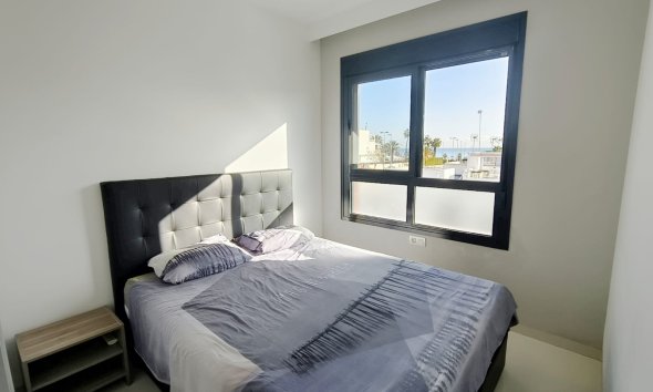 Resale - Apartment - Orihuela Costa - Mil Palmeras