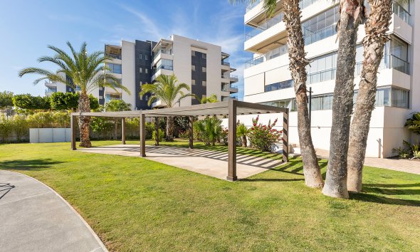 Resale - Apartment - Orihuela Costa - Villamartín