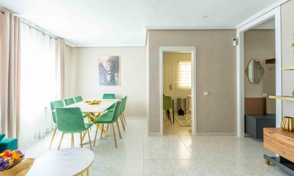 Resale - Villa - Orihuela Costa - Punta Prima