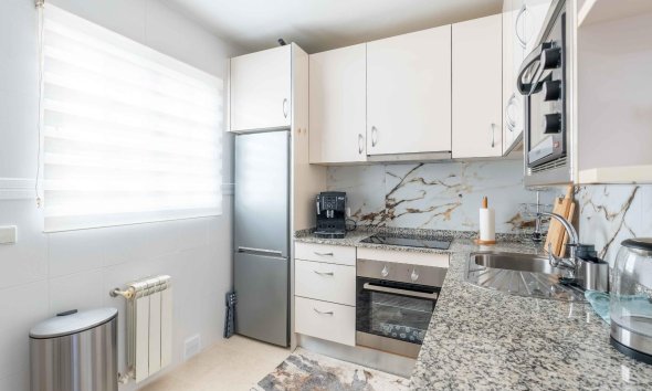 Resale - Villa - Orihuela Costa - Punta Prima