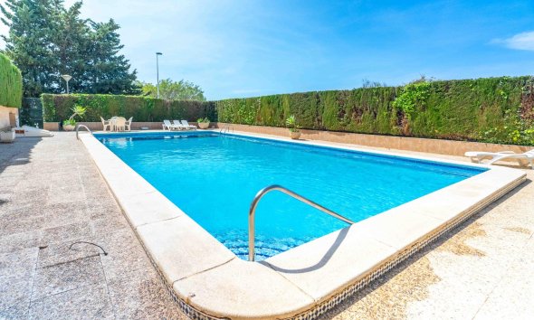 Resale - Villa - Orihuela Costa - Punta Prima