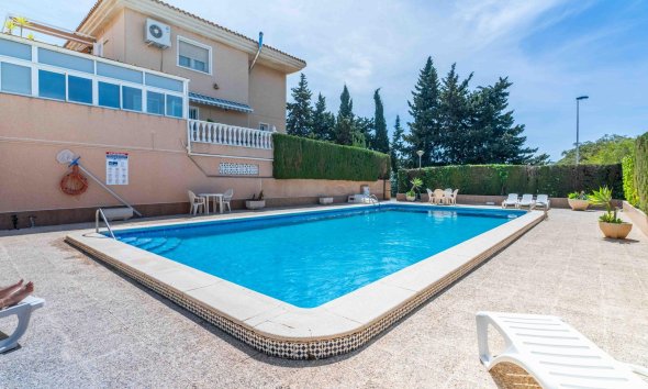 Resale - Villa - Orihuela Costa - Punta Prima