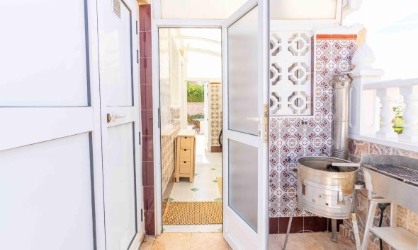 Resale - Villa - Orihuela Costa - Punta Prima