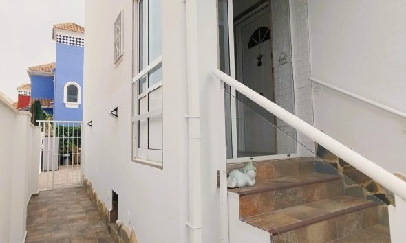 Reventa - Villa - San Miguel de Salinas - Las filipinas