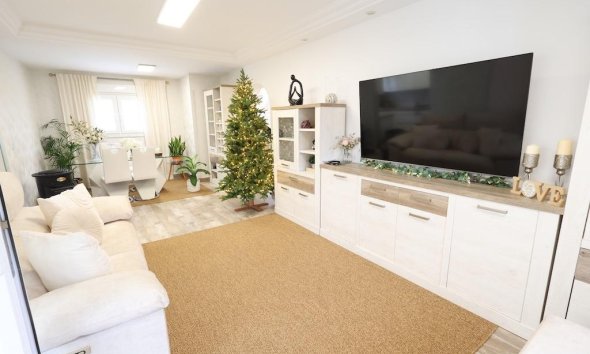 Reventa - Villa - San Miguel de Salinas - Las filipinas