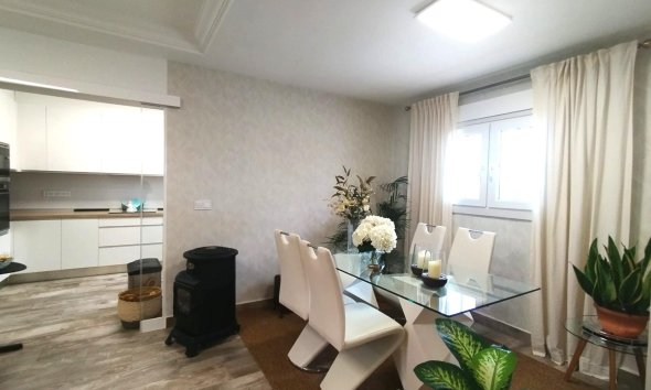 Reventa - Villa - San Miguel de Salinas - Las filipinas