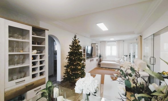 Reventa - Villa - San Miguel de Salinas - Las filipinas