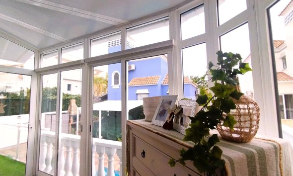 Reventa - Villa - San Miguel de Salinas - Las filipinas