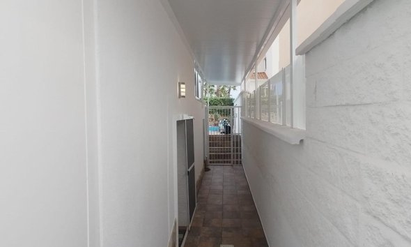 Reventa - Villa - San Miguel de Salinas - Las filipinas