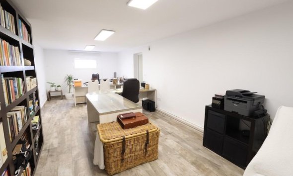 Reventa - Villa - San Miguel de Salinas - Las filipinas