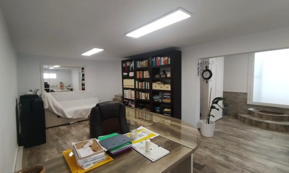 Reventa - Villa - San Miguel de Salinas - Las filipinas