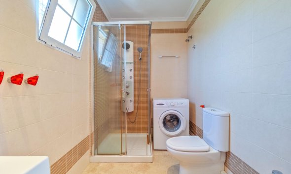 Resale - Villa - Torrevieja - La Mata