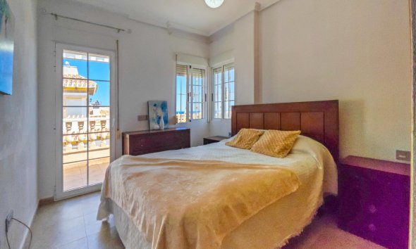 Resale - Villa - Torrevieja - La Mata