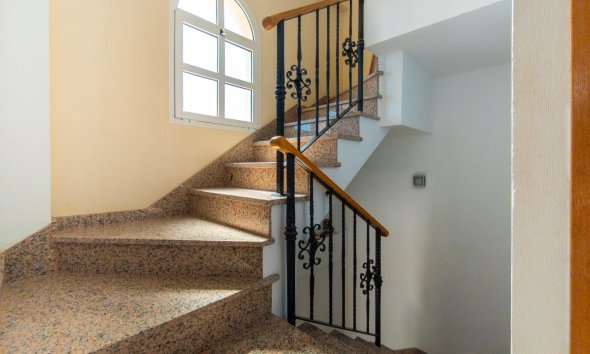 Resale - Villa - Torrevieja - La Mata