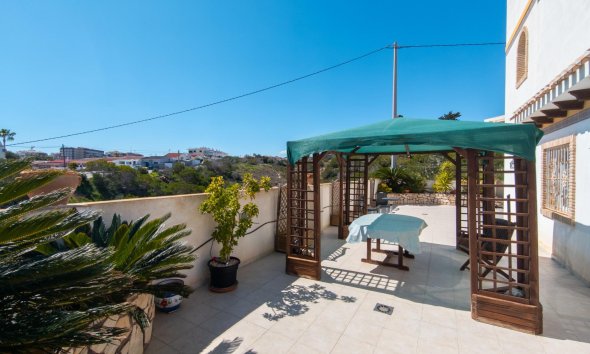 Resale - Villa - Torrevieja - La Mata