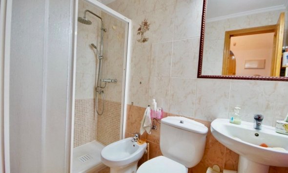 Resale - Apartment - Torrevieja - Playa del cura