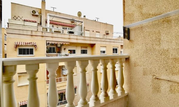 Resale - Apartment - Torrevieja - Playa del cura