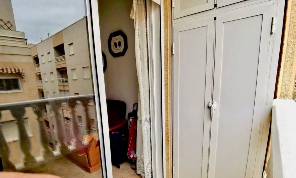 Resale - Apartment - Torrevieja - Playa del cura