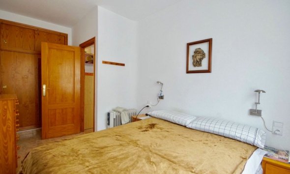 Resale - Apartment - Torrevieja - Playa del cura