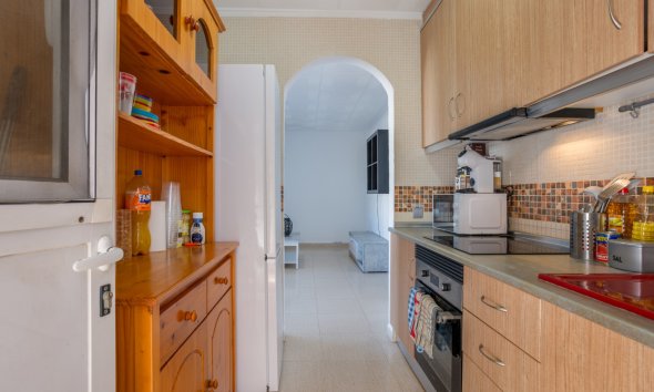 Resale - Villa - Torrevieja - Urbanización San Luis