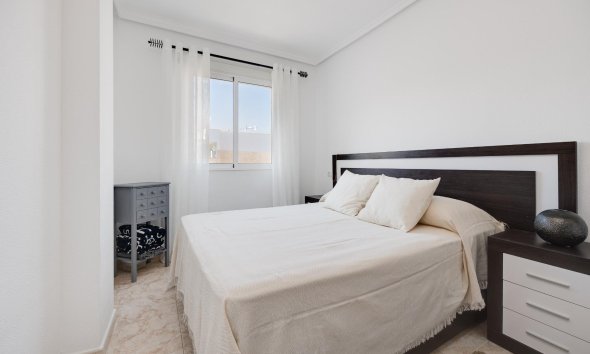 Resale - Apartment - Torrevieja - Playa del cura