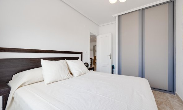 Resale - Apartment - Torrevieja - Playa del cura
