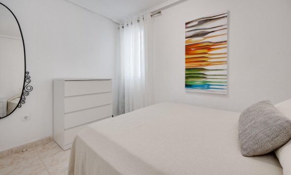 Resale - Apartment - Torrevieja - Playa del cura