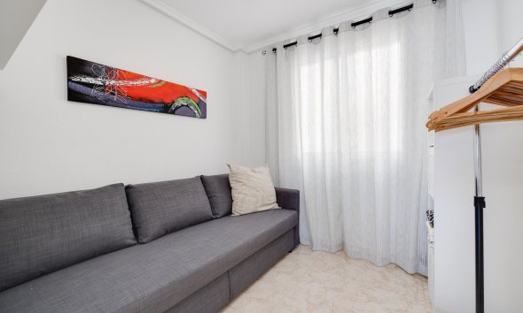 Resale - Apartment - Torrevieja - Playa del cura