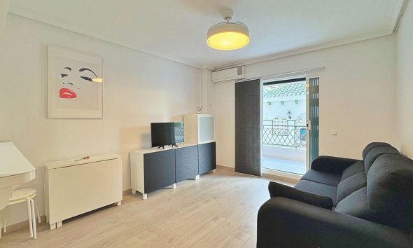 Resale - Apartment - Torrevieja - La Mata