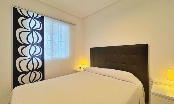 Resale - Apartment - Torrevieja - La Mata