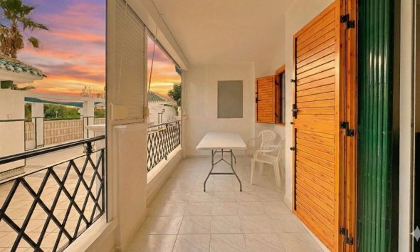 Resale - Apartment - Torrevieja - La Mata