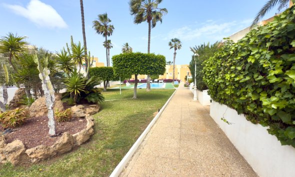 Resale - Bungalow - Torrevieja - Torreblanca
