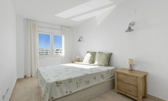 Resale - Apartment - Torrevieja - Punta Prima
