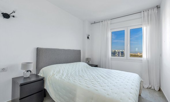 Resale - Apartment - Torrevieja - Punta Prima
