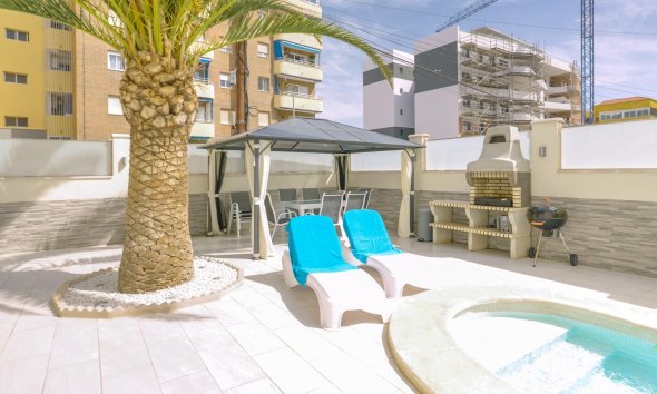 Reventa - Adosado - Torrevieja - Punta prima