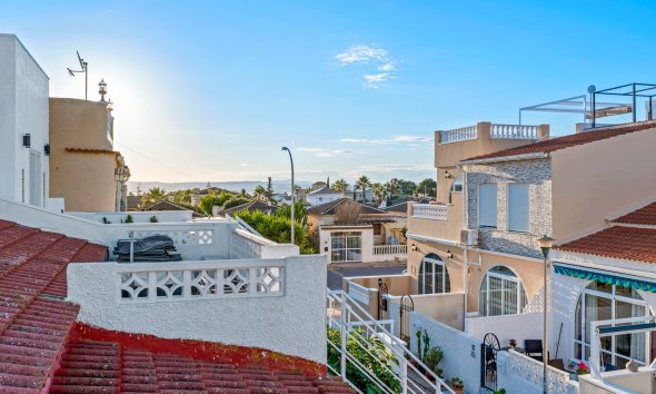 Resale - Terraced house / Townhouse - Torrevieja - El chaparral