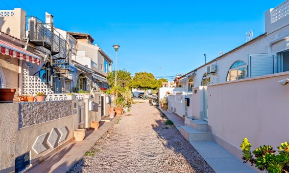 Resale - Terraced house / Townhouse - Torrevieja - El chaparral